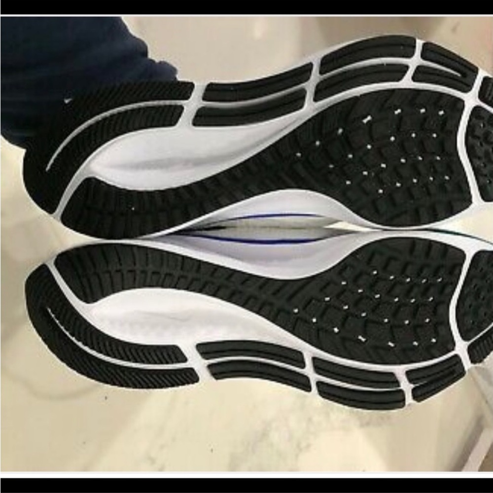 Nike Pegasus Zoom New in Box - Picture 4 of 4